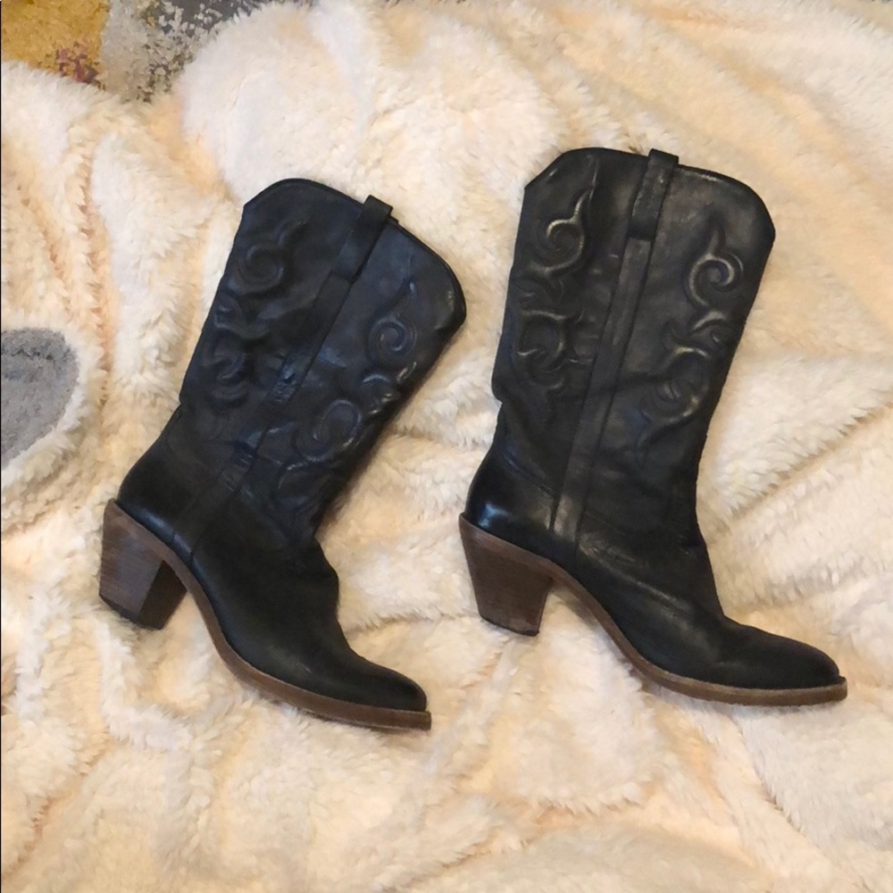 Lucchese Spirit Stella Cowboy Boots